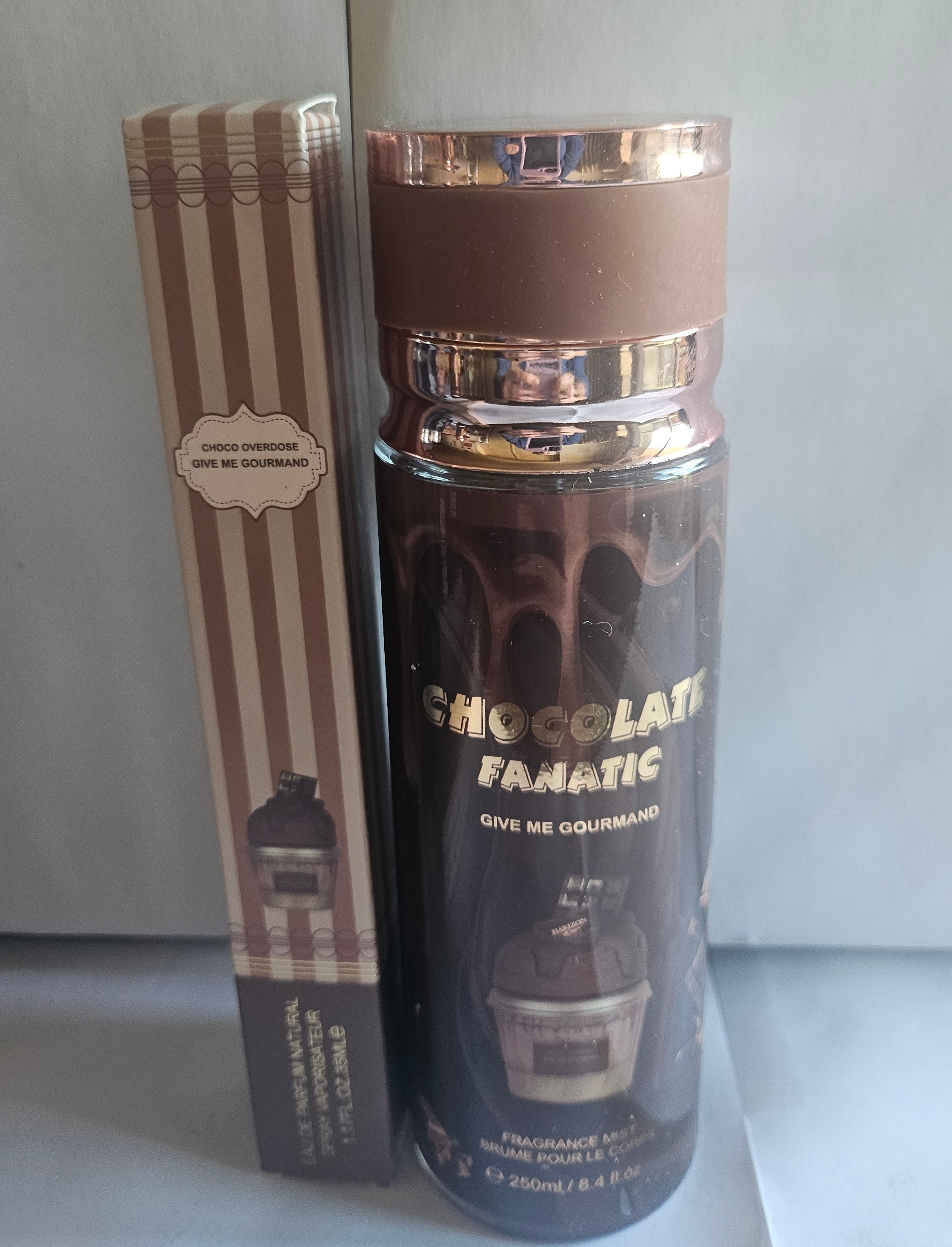 Lot give me gourmand au chocolat contenant une eau de parfum en 35 ml et une brume en 250 ml